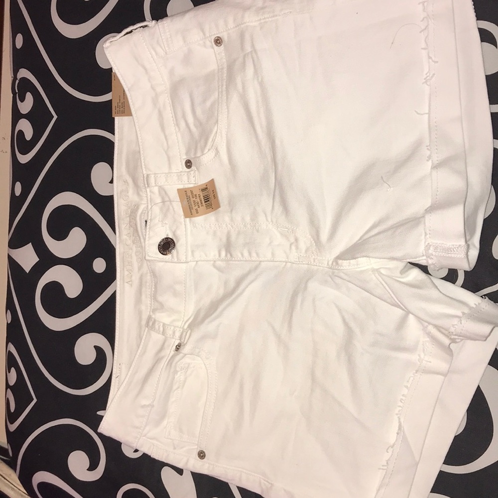 American Eagle Midi White Shorts
